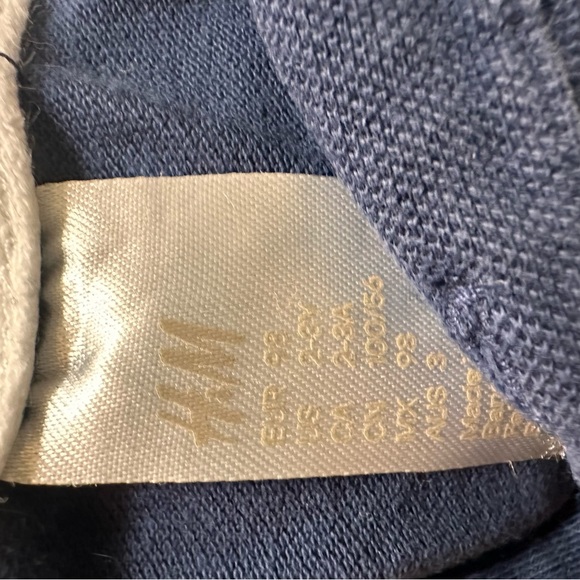 H&M Shirt - Picture 3 of 4